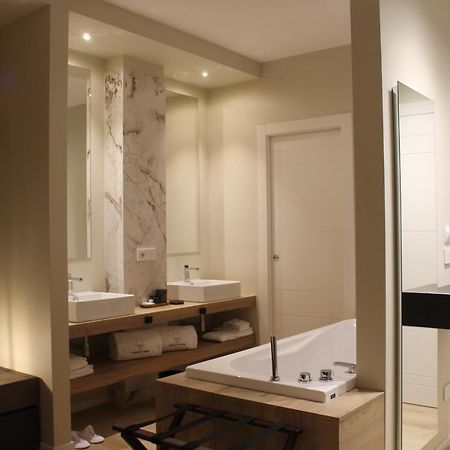 'Tabula Rasa Exclusive Rooms' Bari Bagian luar foto
